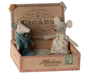 Maileg Mum & Dad Mice in Cigarbox