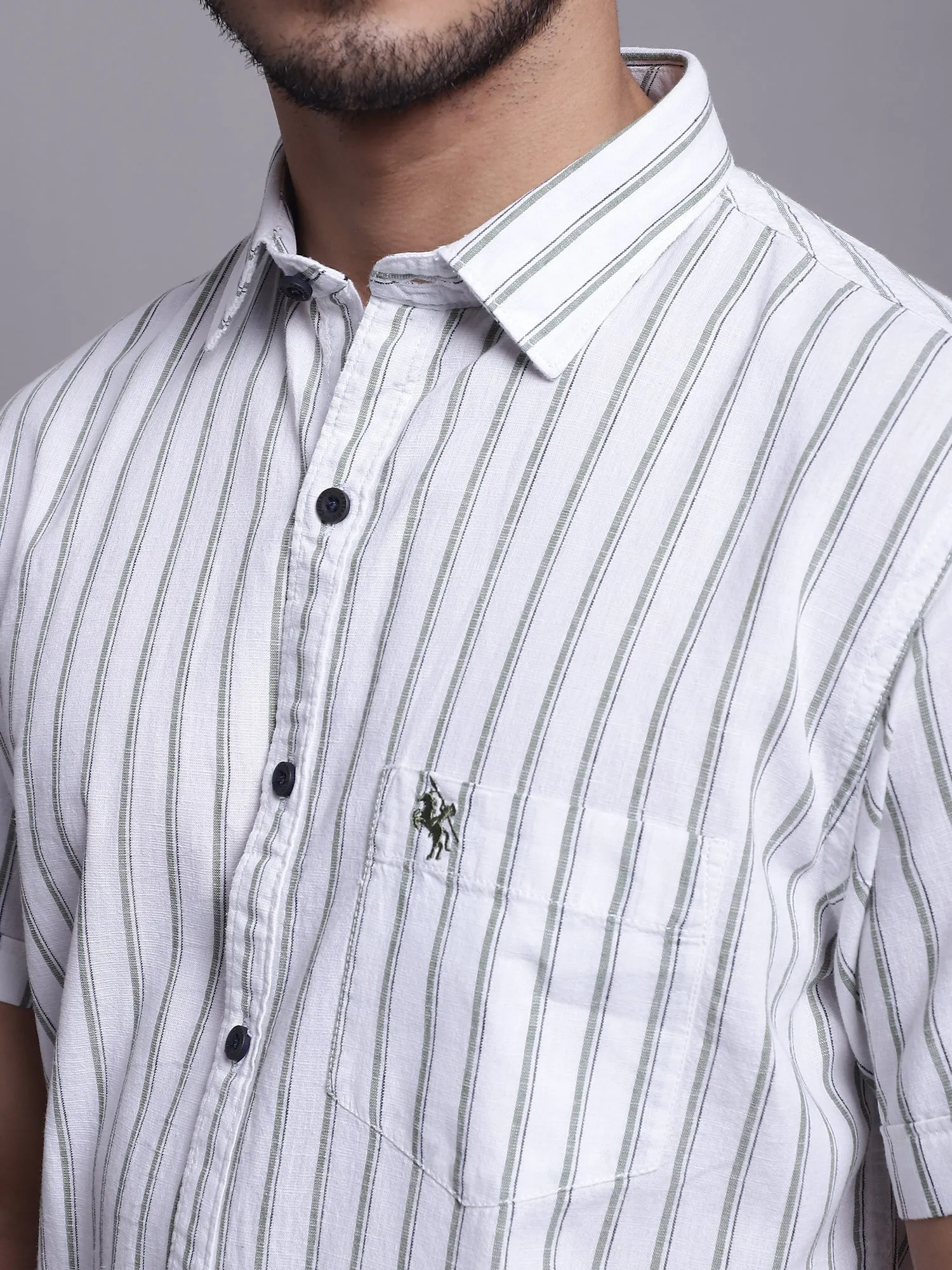 Men's Green Casual Narrow Stripe Half Sleeve Shirt