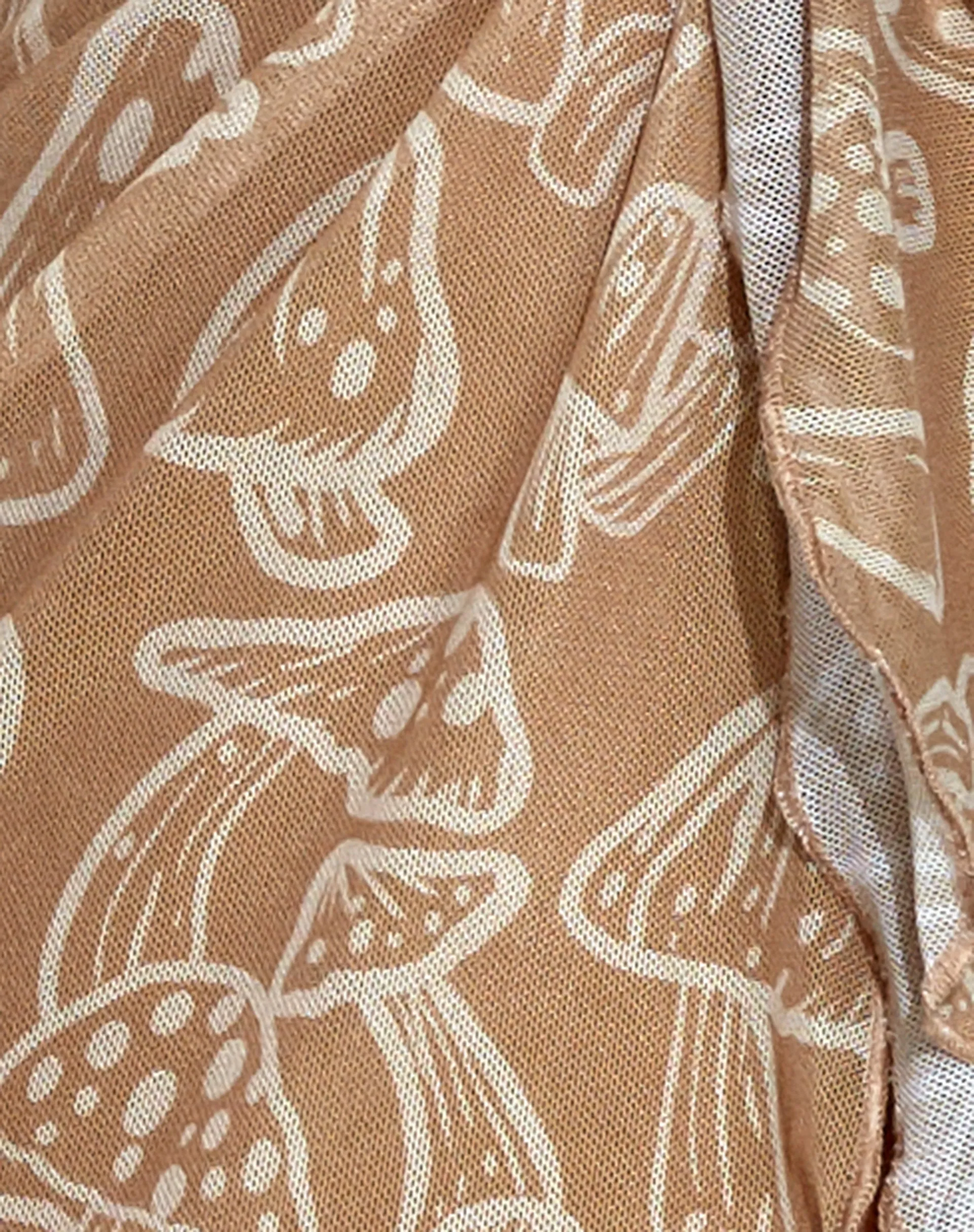 Pao Sarong in Tan Mushroom